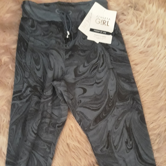 Gorgeous Athleta Girls sweatpants NWT - Picture 1 of 3